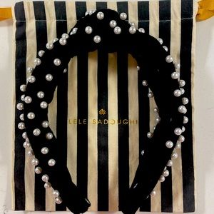Jet Pearl Woven Knotted Headband